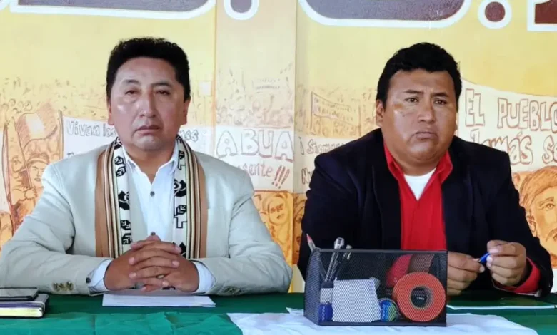 Crisis estalla en País para Todos: renuncias remecen al partido 1 precandidatos del distrito de Nunoa Roberto Quispe y a la consejeria regional Hector Yucra
