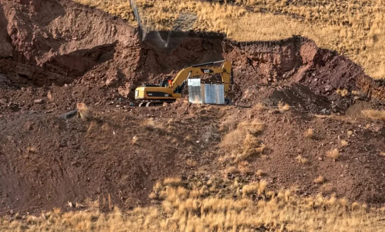 Denuncian robo de accesorios de excavadora de la Municipalidad de Nuñoa valorizados en más de US$ 26 mil 1 Denuncian robo de accesorios de excavadora de la Municipalidad de Nunoa valorizados en mas de US 26 mil